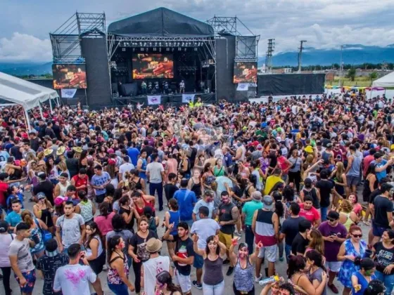 A pesar de los incidentes, reconocida Carpa abre hoy sus puertas