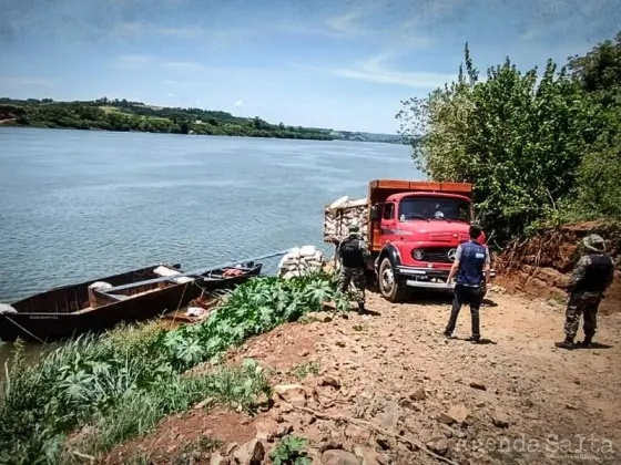 Secuestraron más de 21000 kilos de soja que iban a ser contrabandeados a Brasil