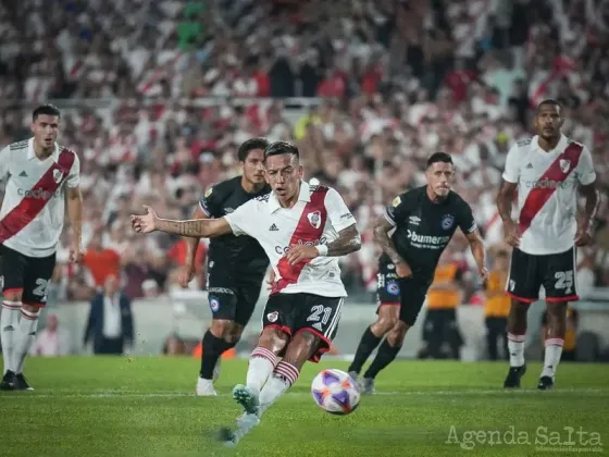 River superó 2-1 a Argentinos Juniors en un duelo con final polémico