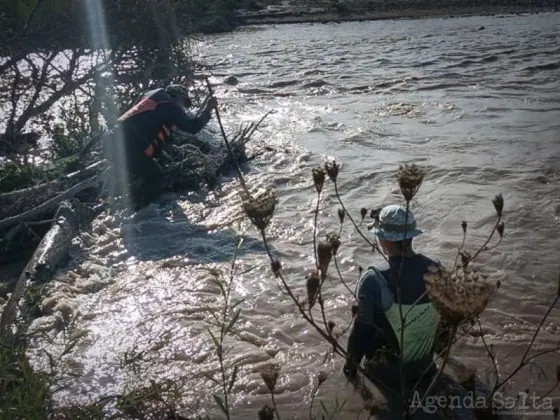 Hallaron el cuerpo del pescador que fue arrastrado por el río