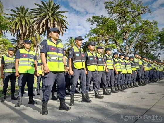 Con más de 400 policías se lanzó el operativo de seguridad por la Serenata a Cafayate