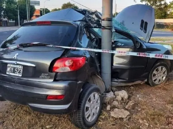 “Siempre te voy a amar”: un joven murió tras chocar contra un poste y su familia le dedicó un emotivo mensaje