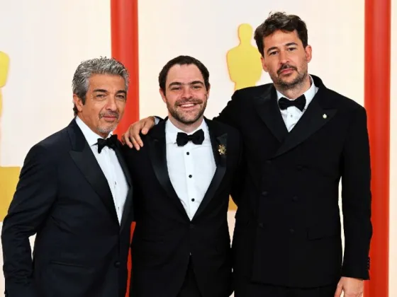 Premios Oscar 2023: este fueron los looks de Ricardo Darín y Peter Lanzani