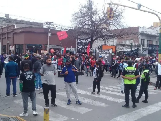 A armarse de paciencia con un martes de cortes y desvíos en el centro salteño