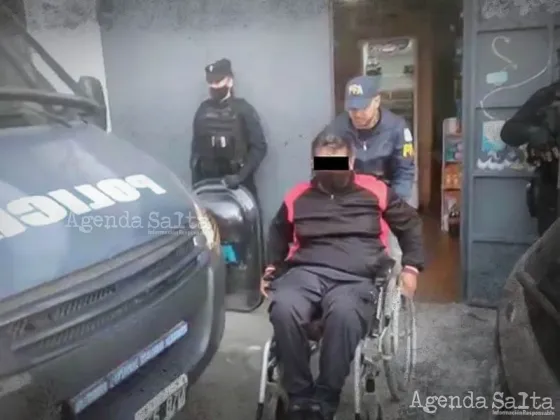 Armando González tras ser detenido por la PFA en la villa Zavaleta