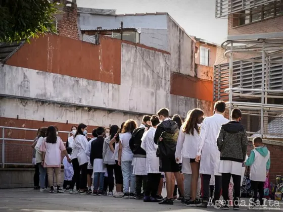 Les sacaron el plan social a casi 1.500 familias por no mandar a sus hijos a la escuela