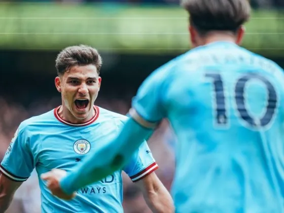 Julián Álvarez la rompió en la goleada de Manchester City al Liverpool