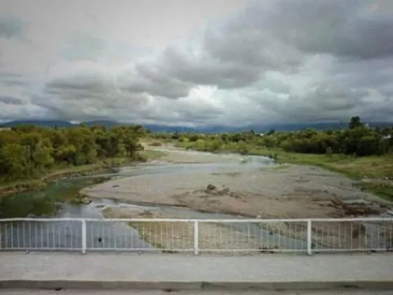 URGENTE: Encontraron a un hombre muerto en el Río Arenales