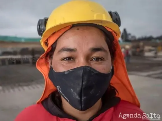 Operarias o albañilas: cada vez hay más mujeres en la construcción