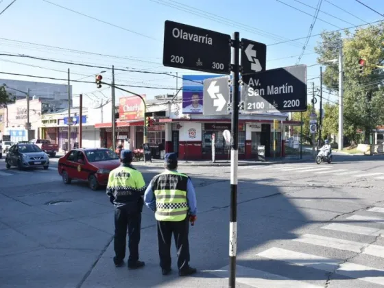 San Martín y Olavarría: se agrega un tiempo más en los semáforos para el giro a la izquierda