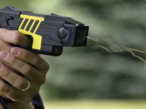 El Gobierno Nacional aprobó el uso de las pistolas Taser para la Policía Federal