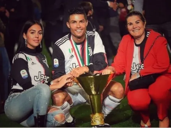 Una vidente reveló que la mamá de Cristiano Ronaldo le hace brujería a Georgina Rodríguez