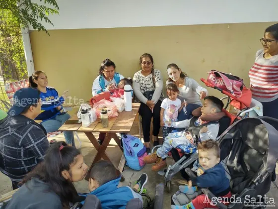 Madres tomaron una escuela: piden un edificio nuevo para alumnos con discapacidad