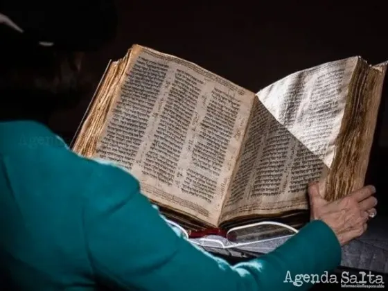 Subastaron La Biblia Hebrea Más Antigua Del Mundo Por Una Cifra Millonaria 0938