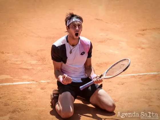 El argentino Tomás Etcheverry hace historia al meterse en cuartos de Roland Garros