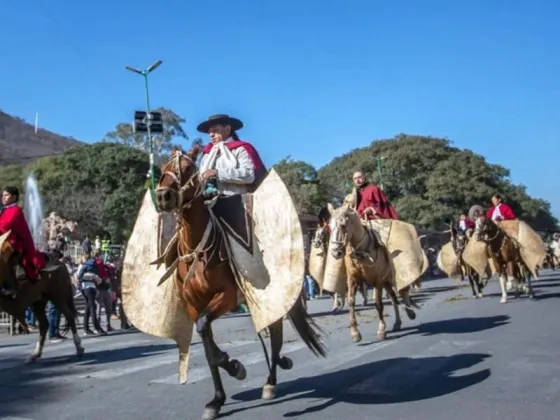 Cabalgata por Güemes: si los autoconvocados se manifiestan, "no son salteños"