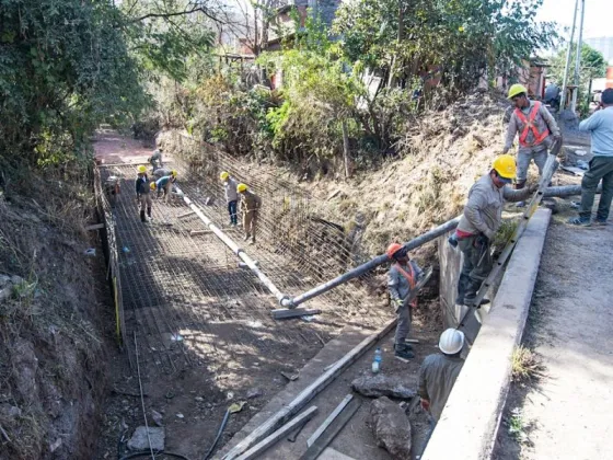 La Municipalidad de Salta avanza con las obras de encauzamiento del canal Tinkunaku en zona este