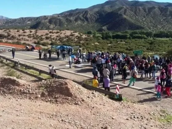 Una turista se descompensó y murió mientras estaba varada en un piquete