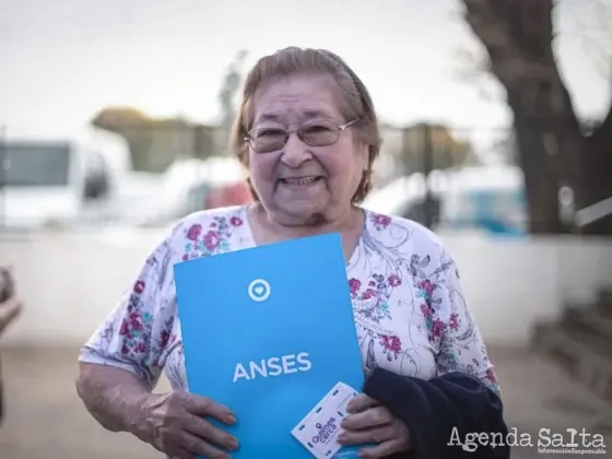 Jubilados y pensionados cobran un extra en agosto confirmado en Anses