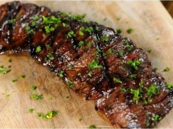 La “figura” del asado: receta para una jugosa entraña a la parrilla