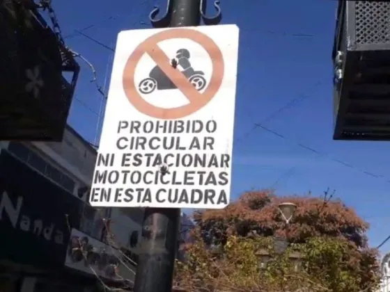 Se intensifican los operativos para evitar el estacionamiento de motos en lugares prohibidos