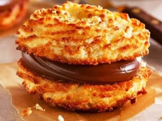 Alfajores de coco sin harina y con 3 ingredientes: la receta más fácil y deliciosa