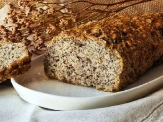 Pan de chía y sésamo, una receta sin harina, sin huevos, sin levadura y sin amasar