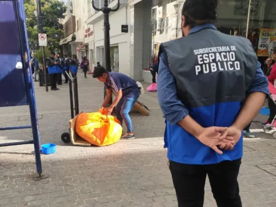 Día del Niño: La Municipalidad de Salta celebra un exitoso operativo contra los manteros en el microcentro