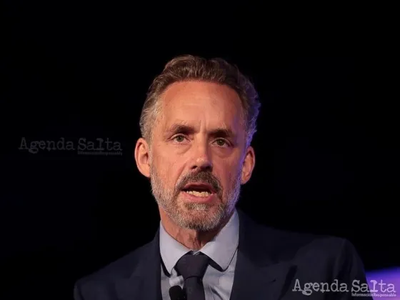 Canadá obliga al escritor Jordan Peterson a hacer una “rehabilitación de conciencia social” por sus tweets