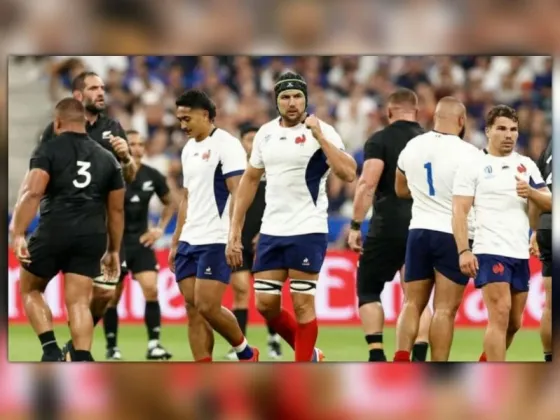 Francia derrotó a los All Blacks en el inició del Mundial