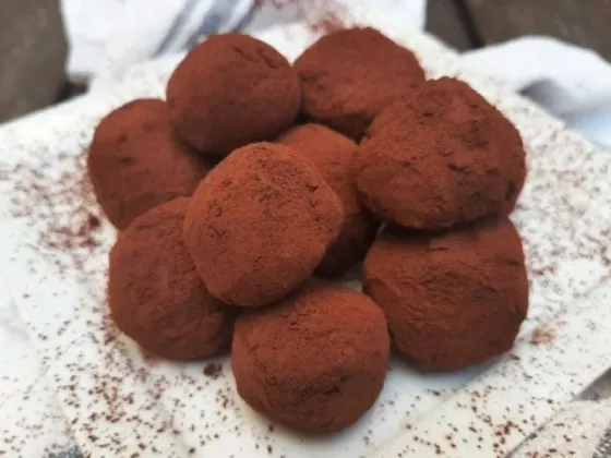 Prepara trufas de chocolate super fáciles, irresistibles y tentadoras