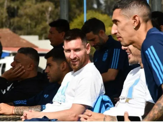 Messi y varios campeones del mundo presentes en el partido de la Sub 23.