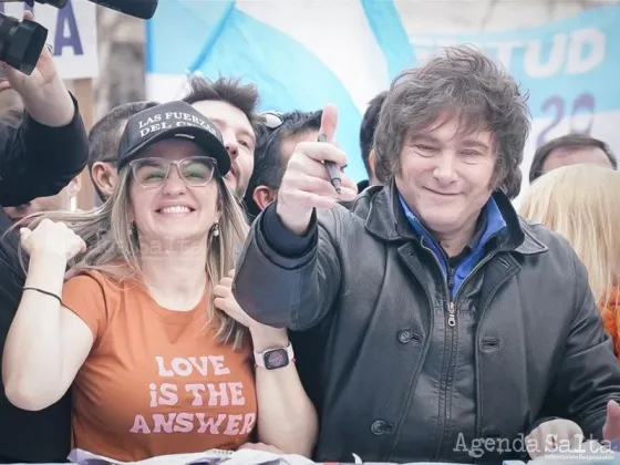 Javier Milei de caravana en La Plata: “Si ganamos la Provincia La Cámpora no tendrá donde esconderse”