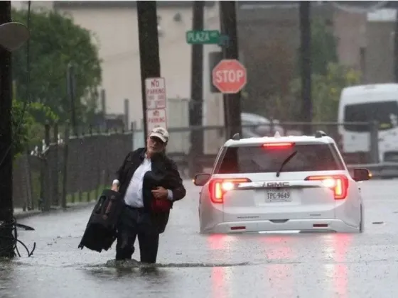 Fuertes tormentas inundaron las calles de Nueva York