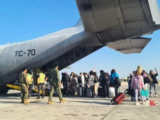 Llegaron los primeros argentinos evacuados de Israel