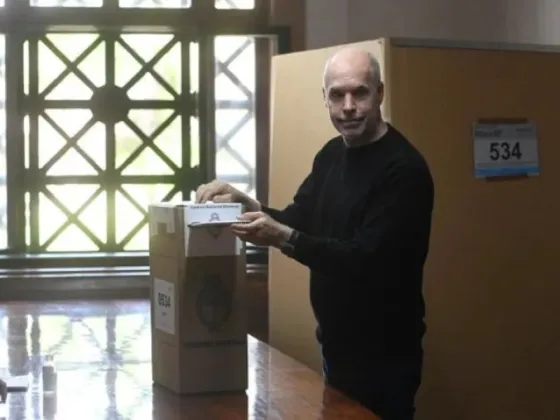 Votó Larreta y aseguró que la continuidad de JXC no depende del resultado electoral