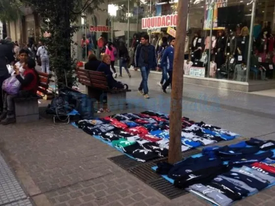 Manteros no podrán vender por el Día del Padre en el centro