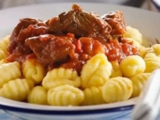 Te damos la receta para que hagas ñoquis de polenta, un plato exquisito y muy económico