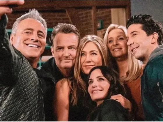 El elenco de Friends se reencontró para darle el último adiós a Matthew Perry