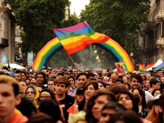 Marcha del Orgullo: cerca de un millón de personas llenan de color y fiesta las calles de Buenos Aires