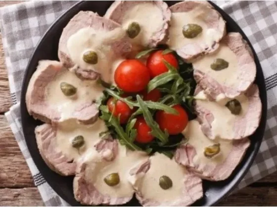 Vitel toné "low cost": la receta ideal para cuidar el bolsillo esta Navidad