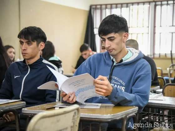 El Gobierno impulsa un examen obligatorio al final de la secundaria y que los extranjeros sin residencia paguen en las universidades públicas