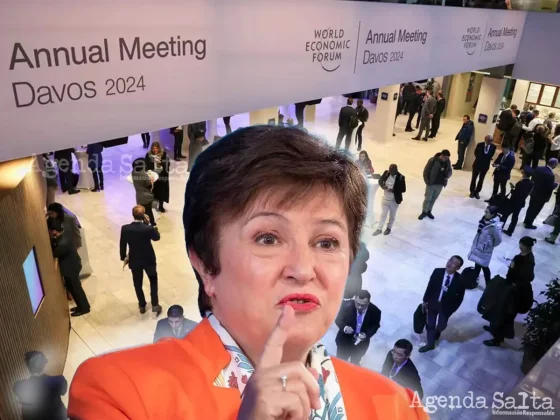 Kristalina Georgieva participó en un primer panel en el marco del Foro de Davos, en Suiza.