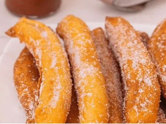 Como los de la panadería: la receta definitiva para unos churros crocantes y riquísimos