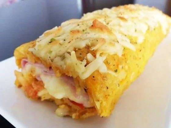 Una receta sencilla pero deliciosa: Rollo de papa con queso y jamón