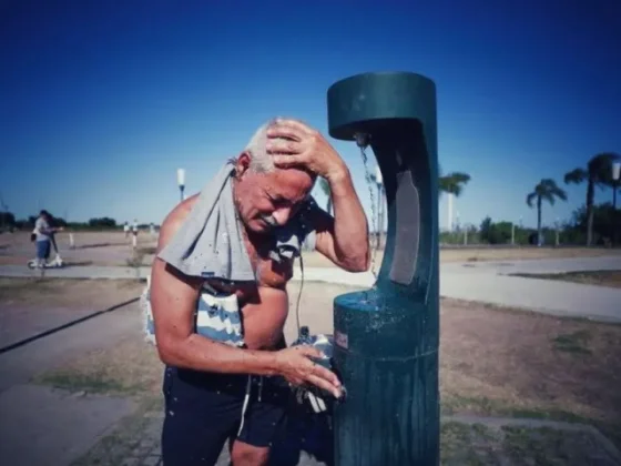 La ola de calor continúa y más de 10 provincias se encuentran bajo alerta roja por temperaturas extremas