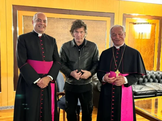 Javier Milei en su arribo a Roma para reunirse con el papa Francisco (Foto: Presidencia)