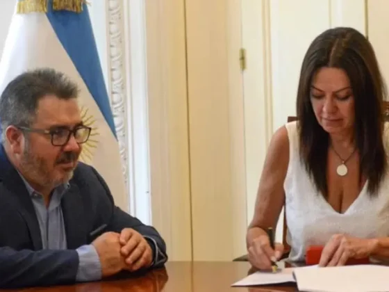 El Gobierno anunció la compra “transparente” de alimentos para comedores