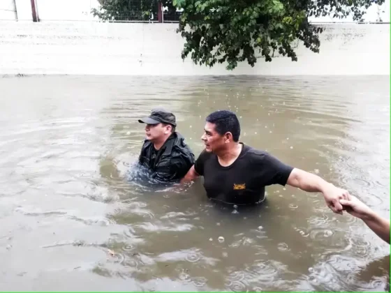 “Perdimos todo”: los vecinos inundados de Corrientes reclaman ayuda para reconstruir sus casas