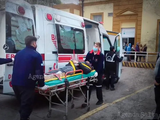 Otra vez ganaron los violentos: Barras de Alem atacaron a balazos a los hinchas de Luján